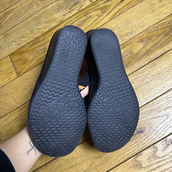 Skechers Womens Black Strappy Platform Wedge Sandals Size 9 Slide On Summer - Picture 2 of 5